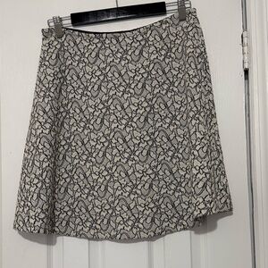 BCBGMAXAZRIA Black and White floral skirt